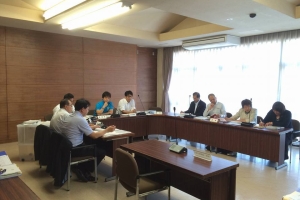 福祉厚生常任委員会を開催。