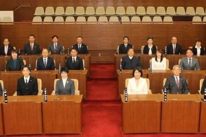 令和2年度初の臨時議会