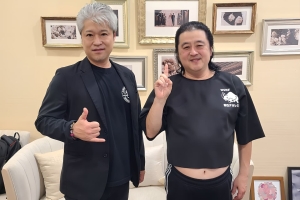 長州小力さんと披露宴の出張ショーでした。